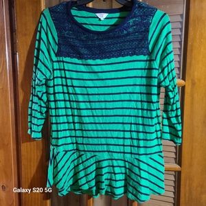 Crown & Ivy top